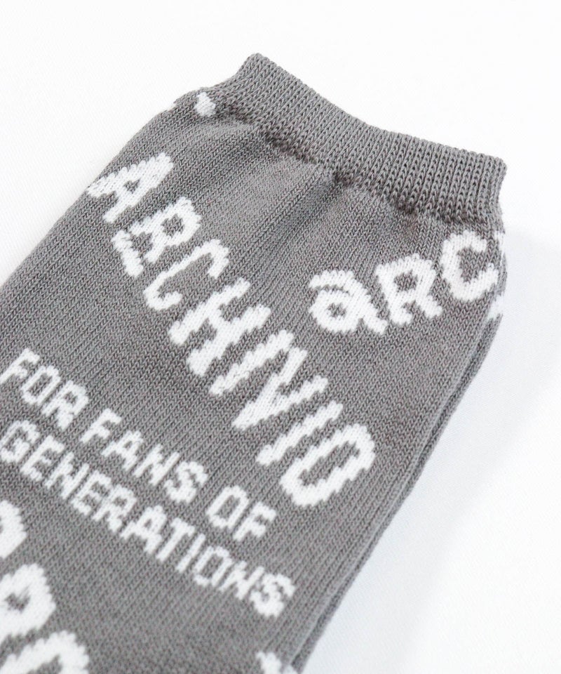 デザイン部分（グレー）