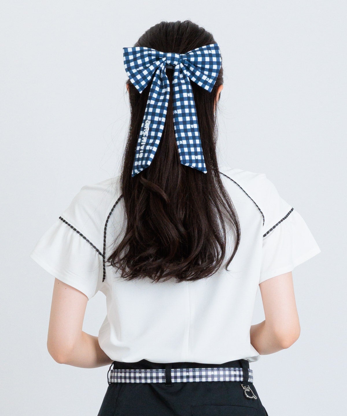 モデル着用画像（ネイビー）