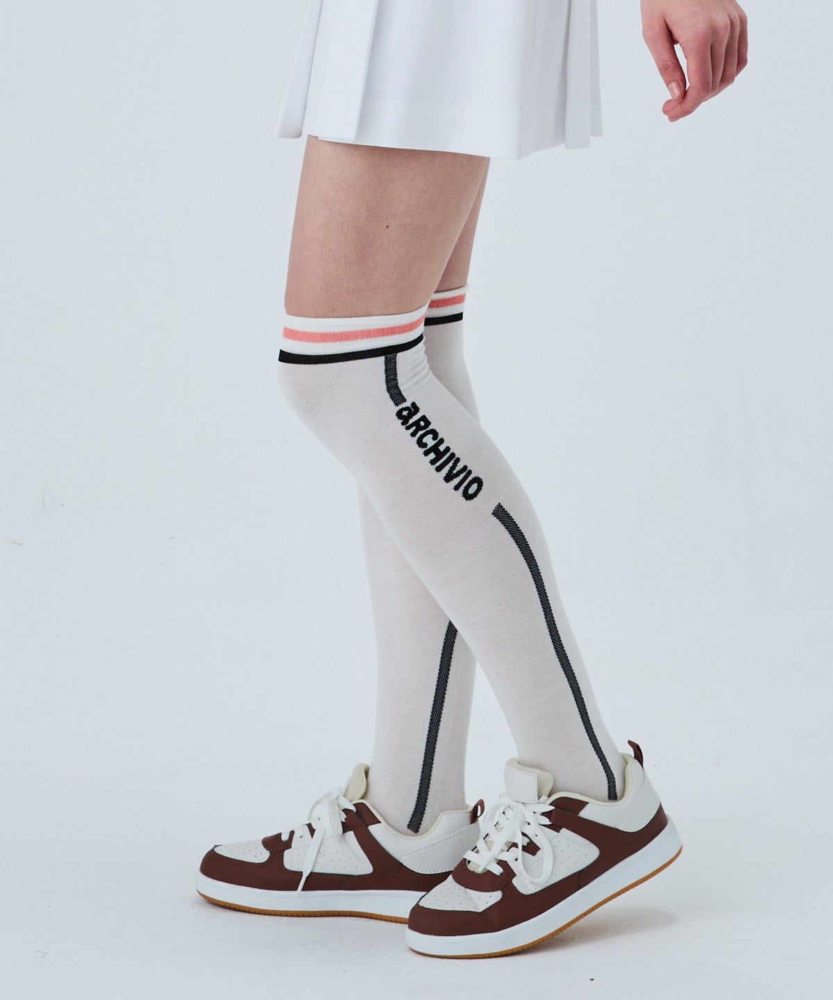 モデル着用画像（ホワイト）