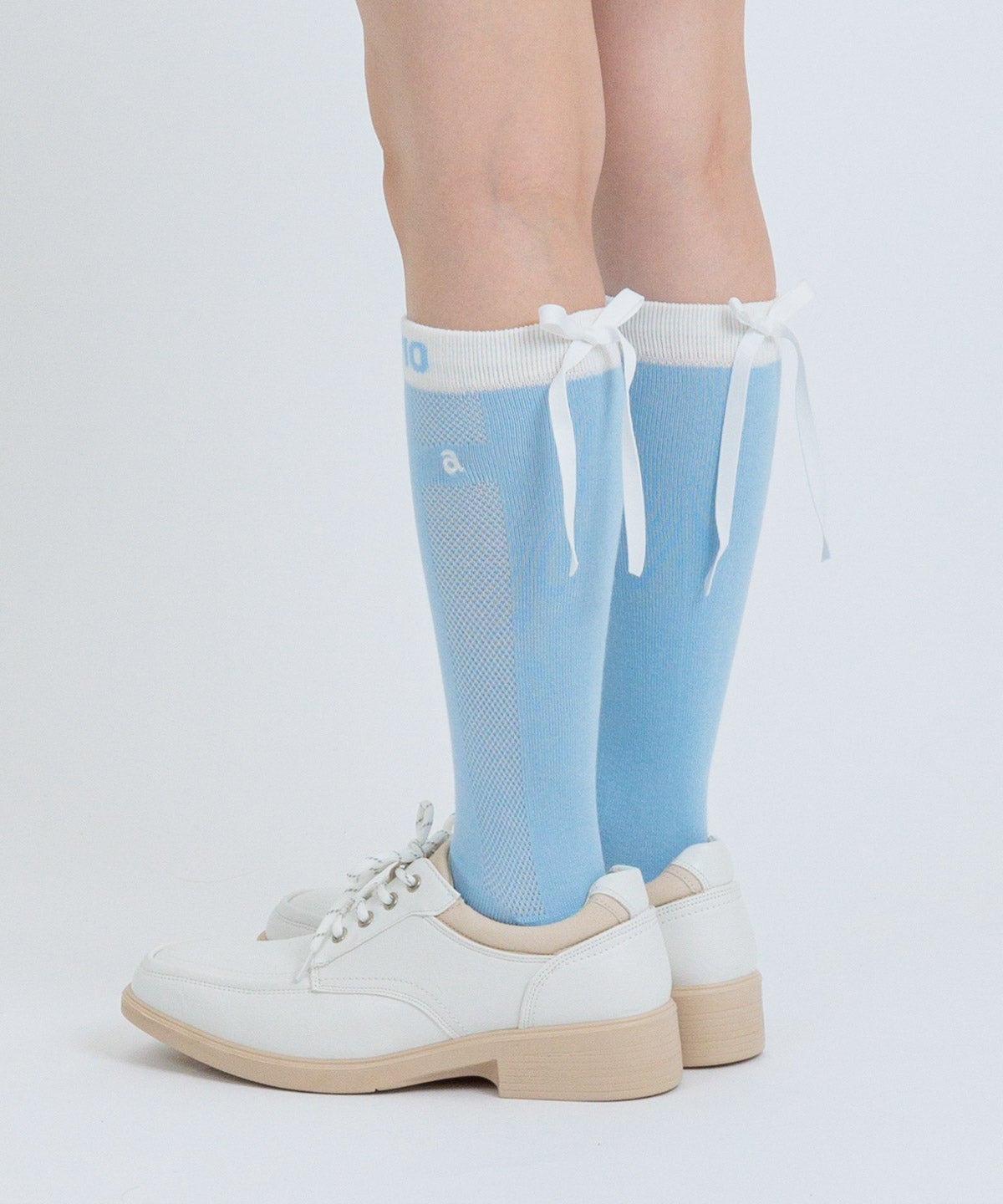 モデル着用画像（ライトブルー）