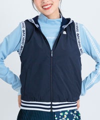 モデル着用画像（ネイビー）