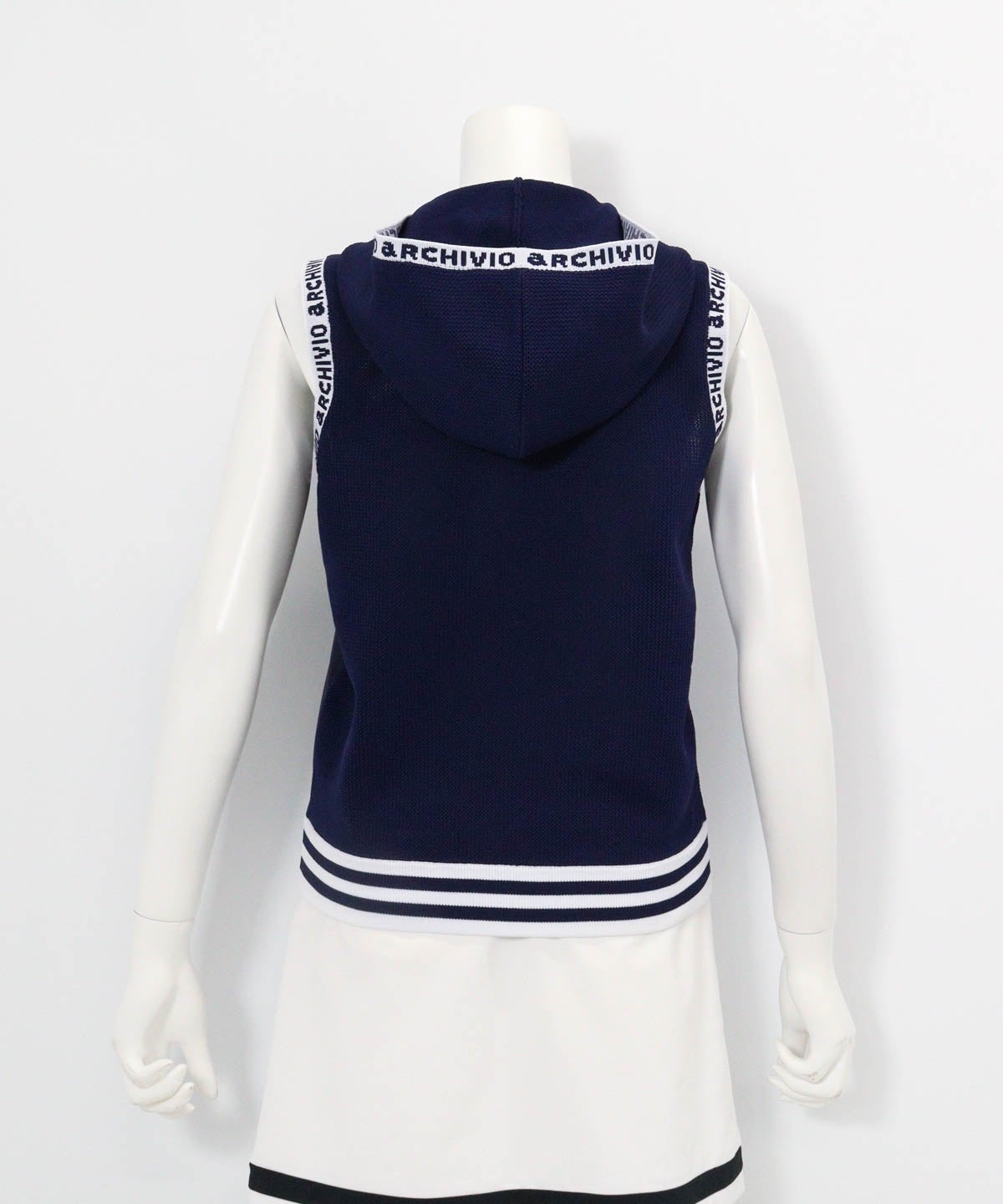 前後異素材ジップベスト後（ネイビー）