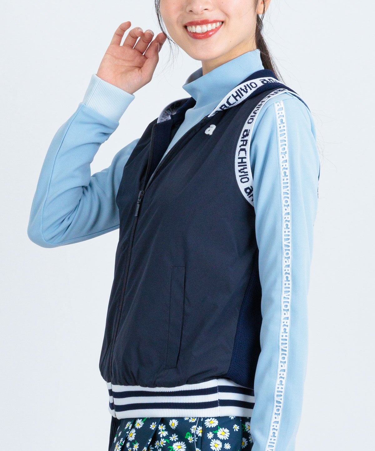 モデル着用画像（ネイビー）