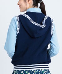 モデル着用画像（ネイビー）