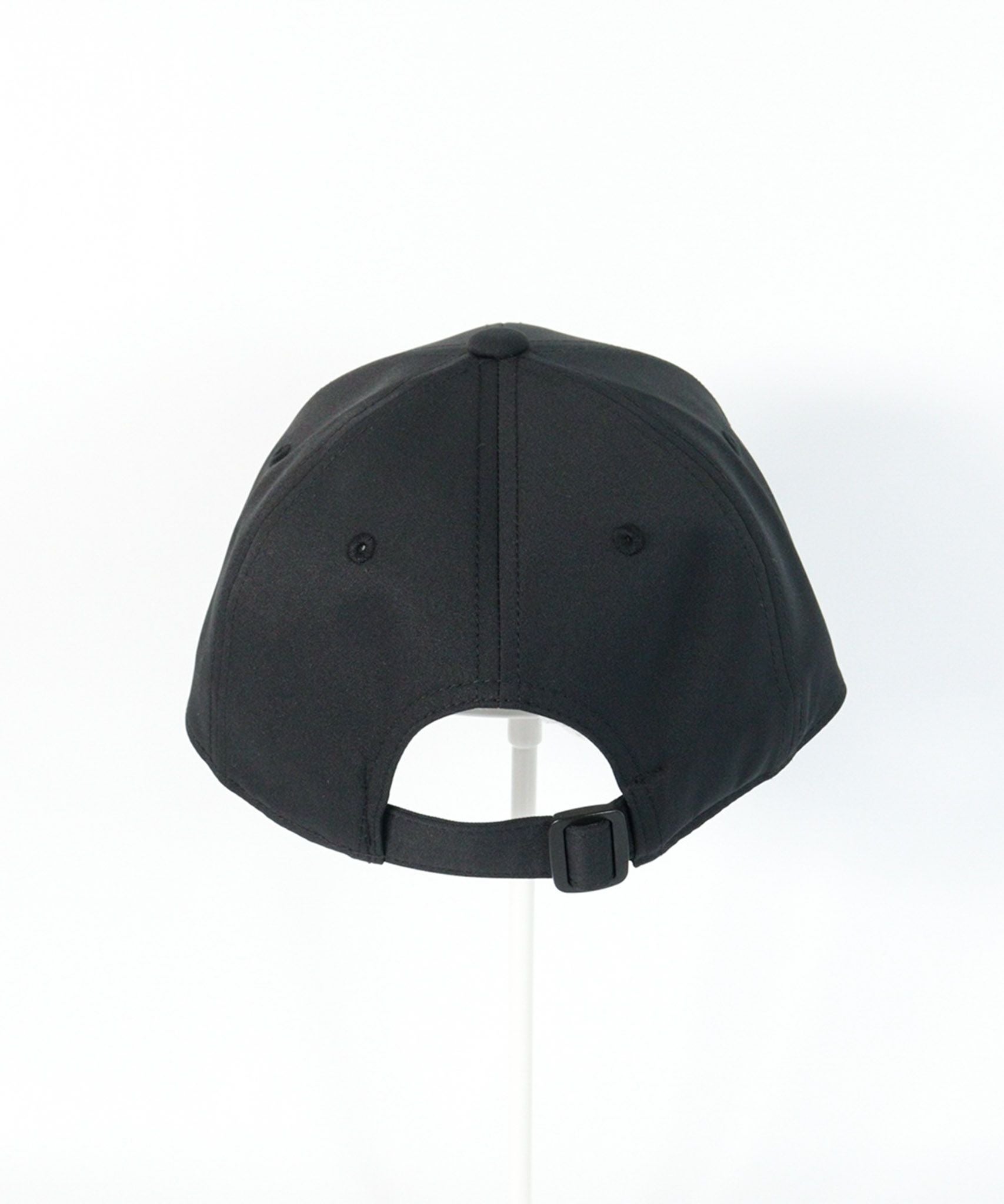 後ろ(ブラック×シルバー)