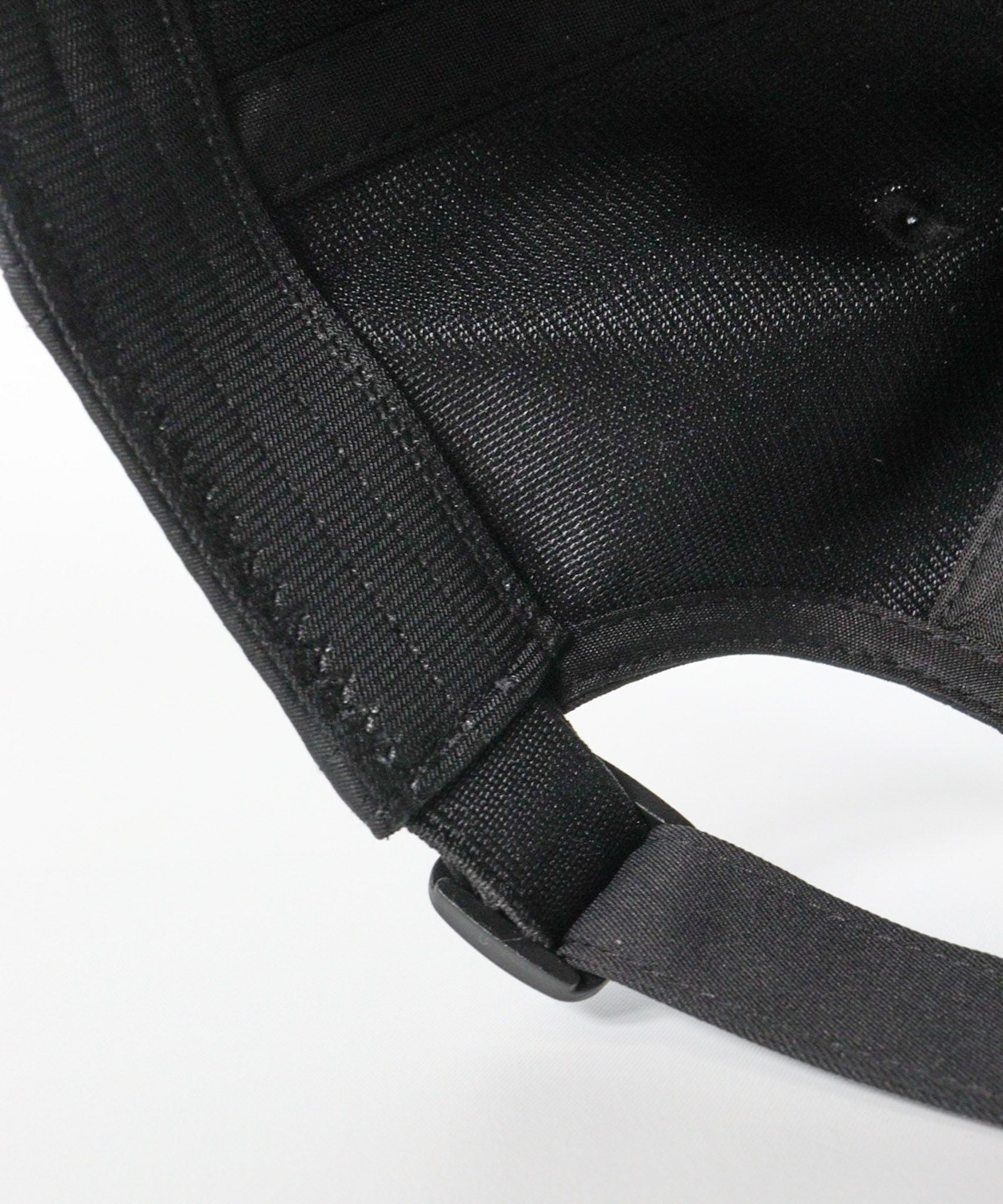 後部ベルト部分(ブラック×シルバー)