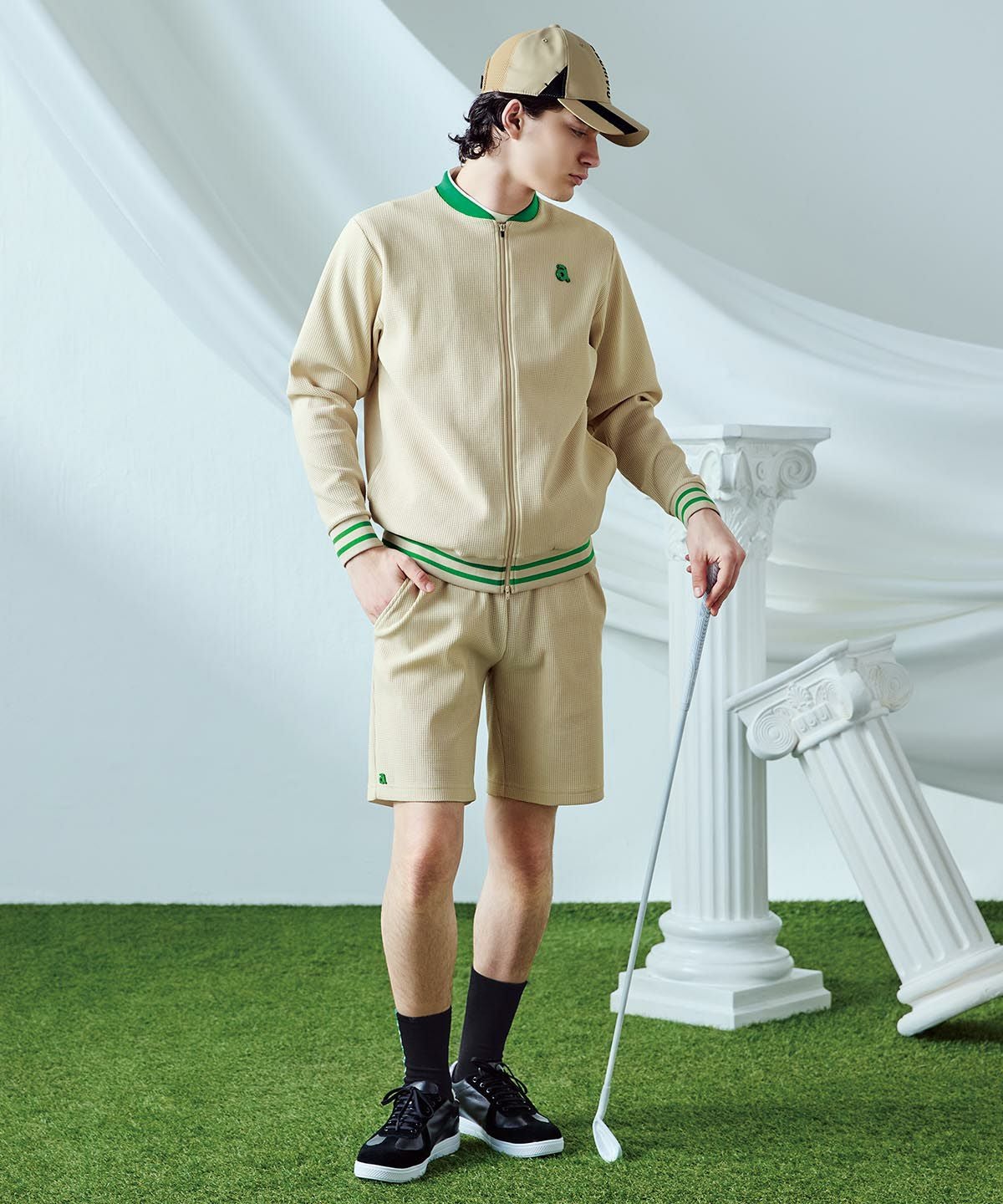 モデル着用画像(ブラック×グリーン)