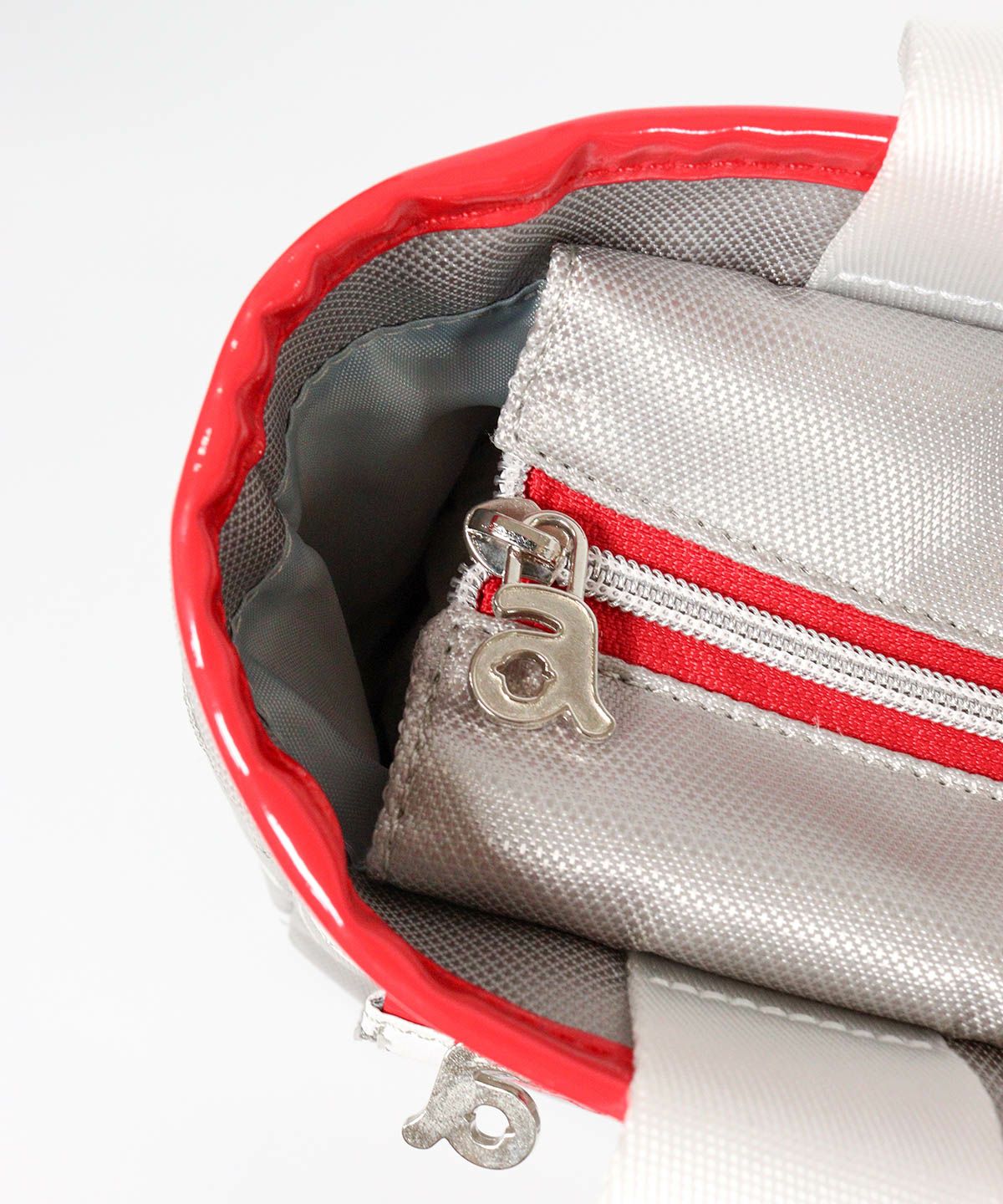 内側ファスナー（ライトグレー）