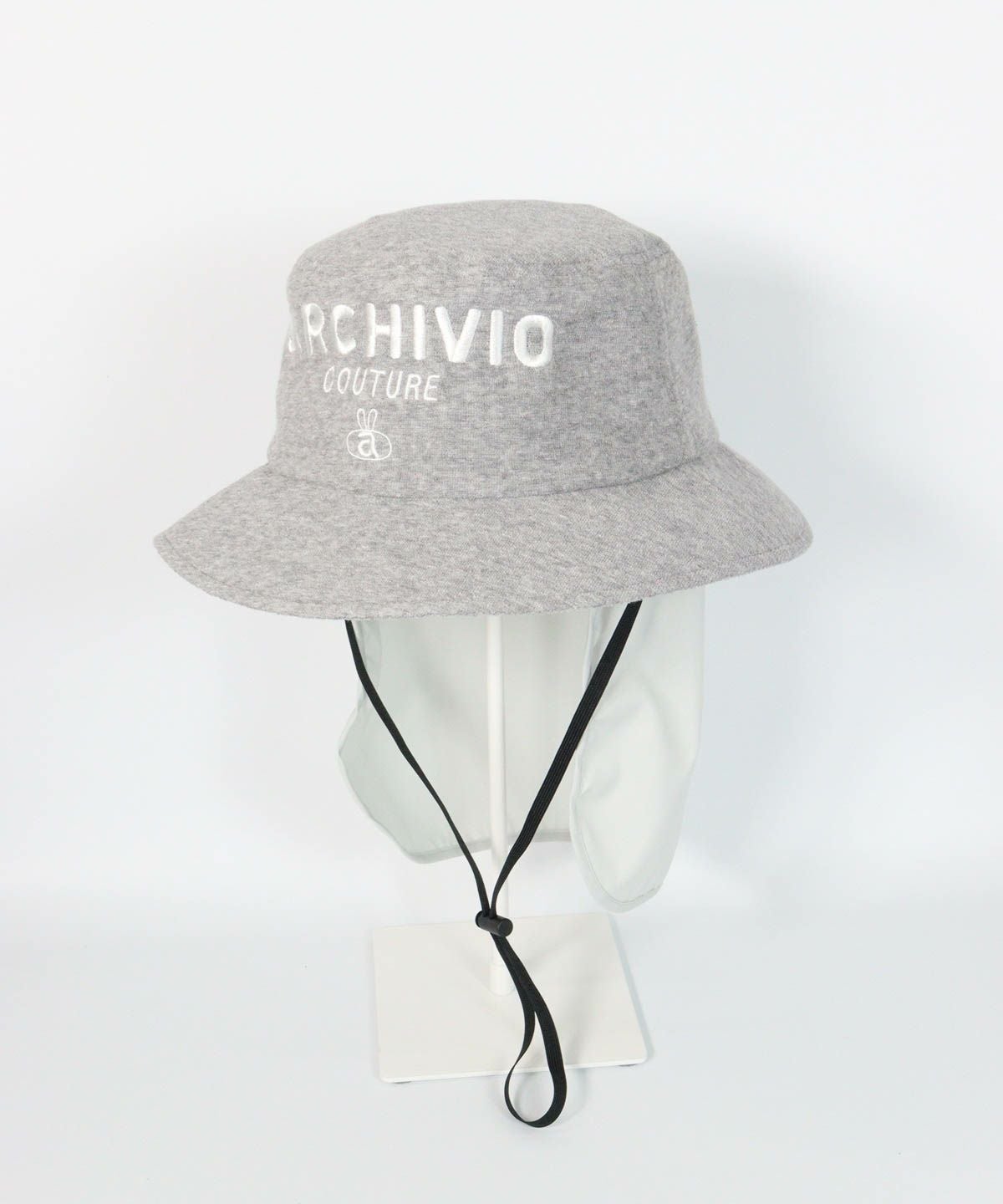 サンシェード付ロゴ刺繍ハット（ライトグレー）