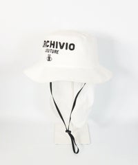 サンシェード付ロゴ刺繍ハット（ホワイト）