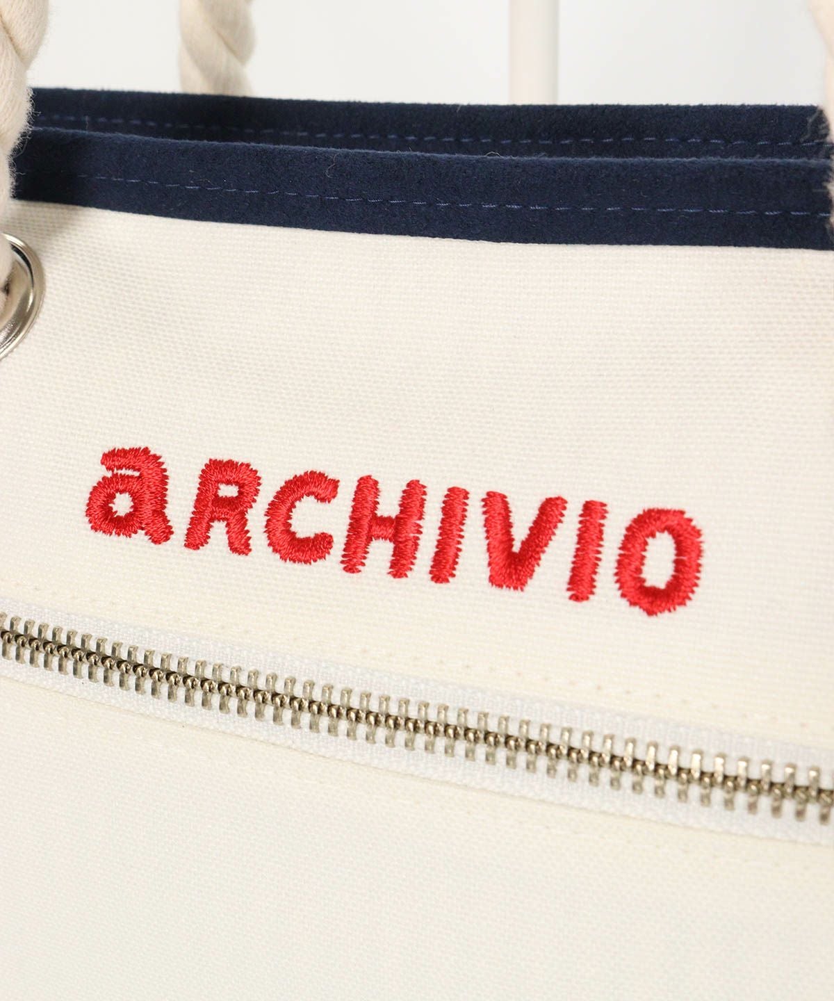 ロゴデザインアップ（ホワイト）