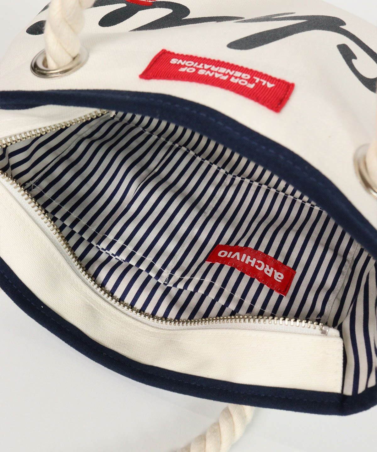 内側ポケット（ホワイト）