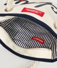 内側ポケット（ホワイト）