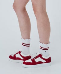 モデル着用画像(ホワイト×レッド)