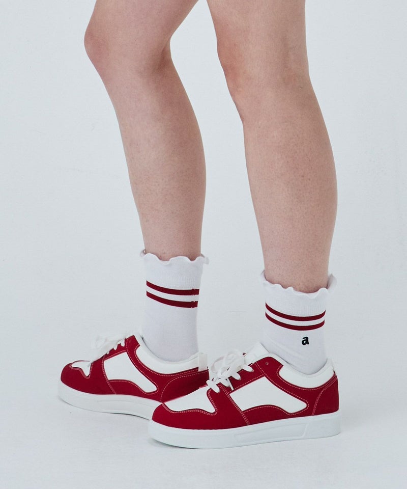 モデル着用画像(ホワイト×レッド)