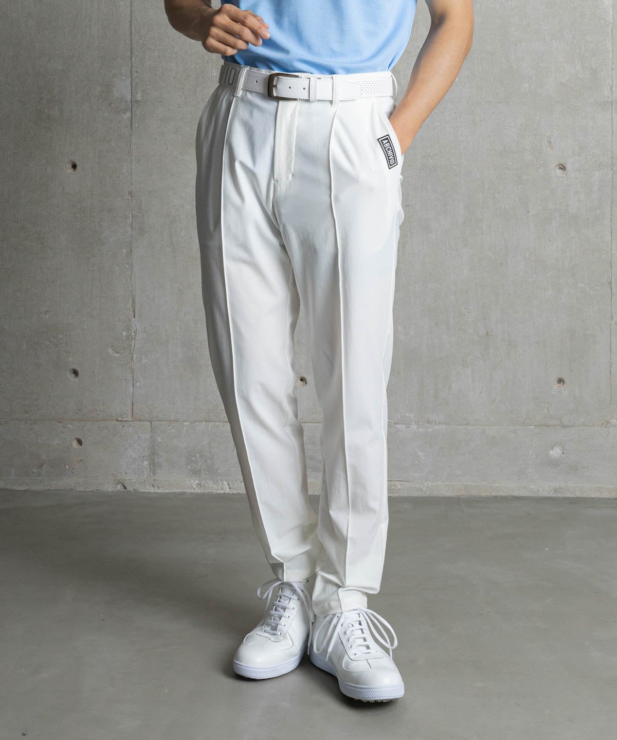 モデル着用画像(ホワイト)