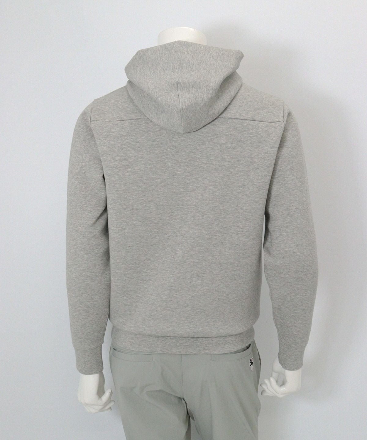 【メンズ】ニットロゴフードパーカー(ライトグレー)後ろ