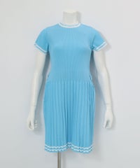 リブプリーツ切替ワンピース(ライトブルー)前