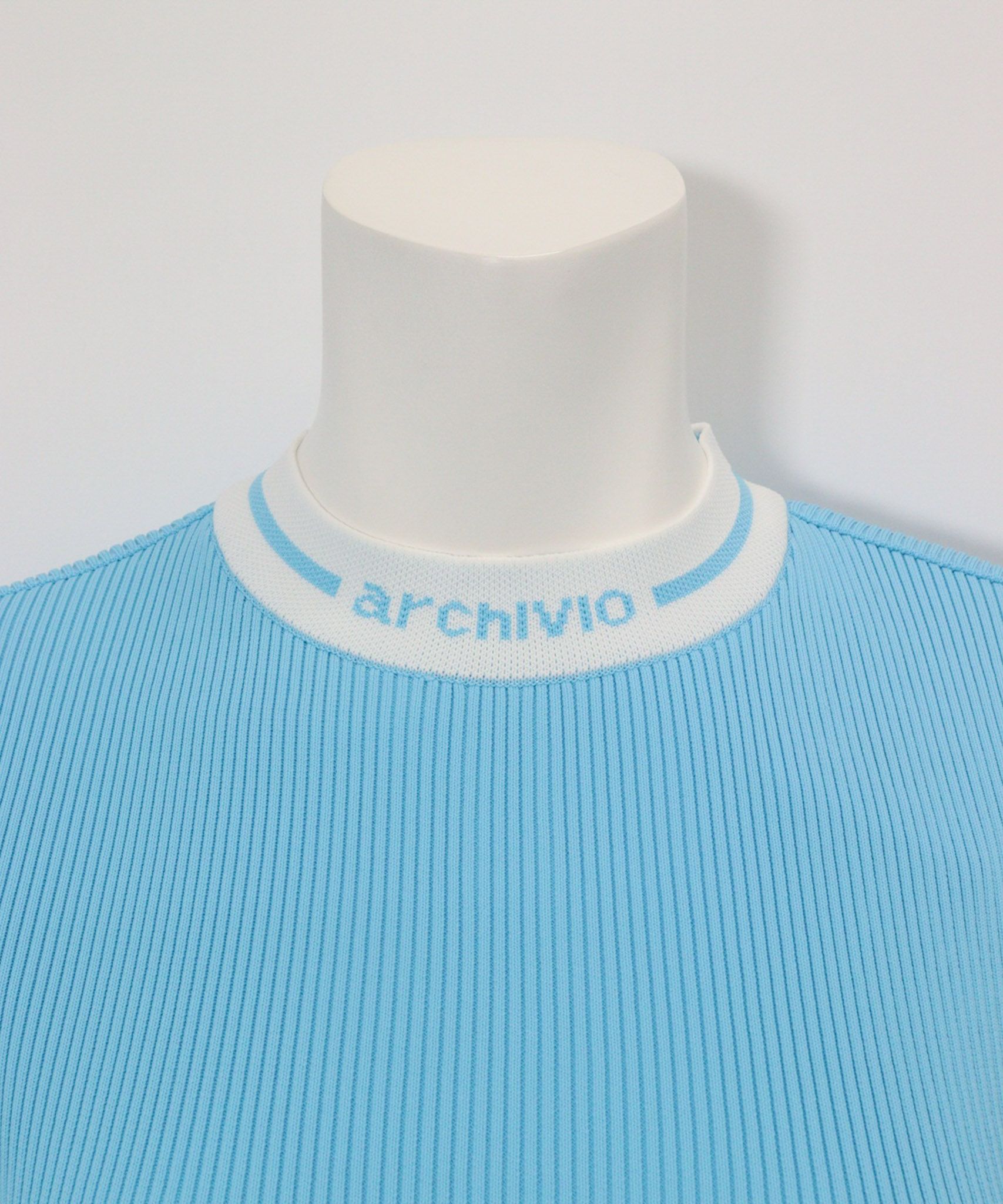 首元(ライトブルー)