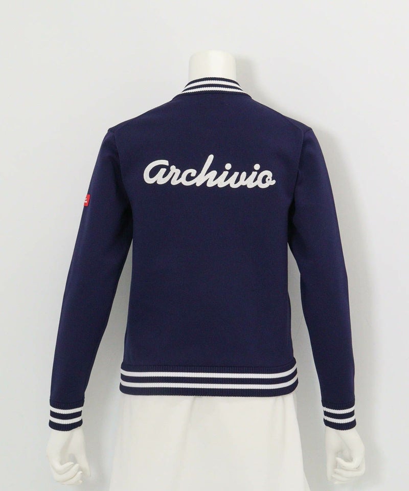 バック刺繍ニットブルゾン後（ネイビー）