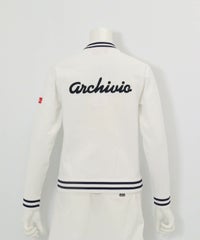 バック刺繍ニットブルゾン後（ホワイト）