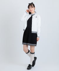 モデル着用画像(ホワイト×ブラック)