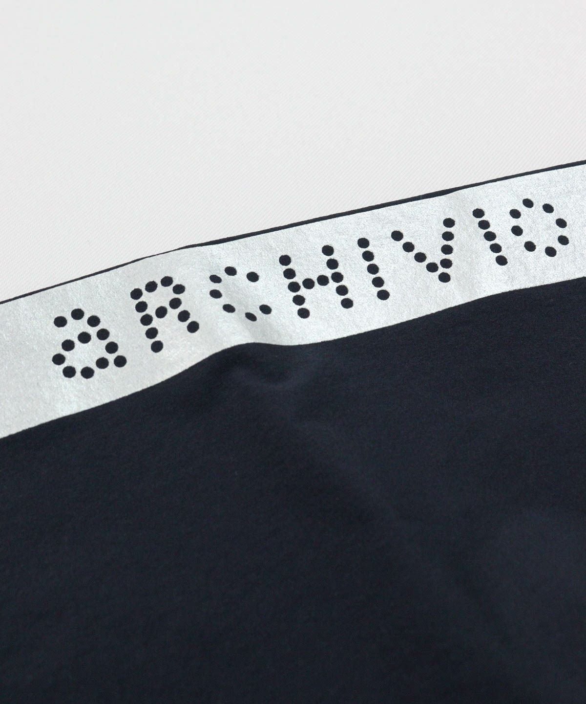 ロゴデザイン（ネイビー）