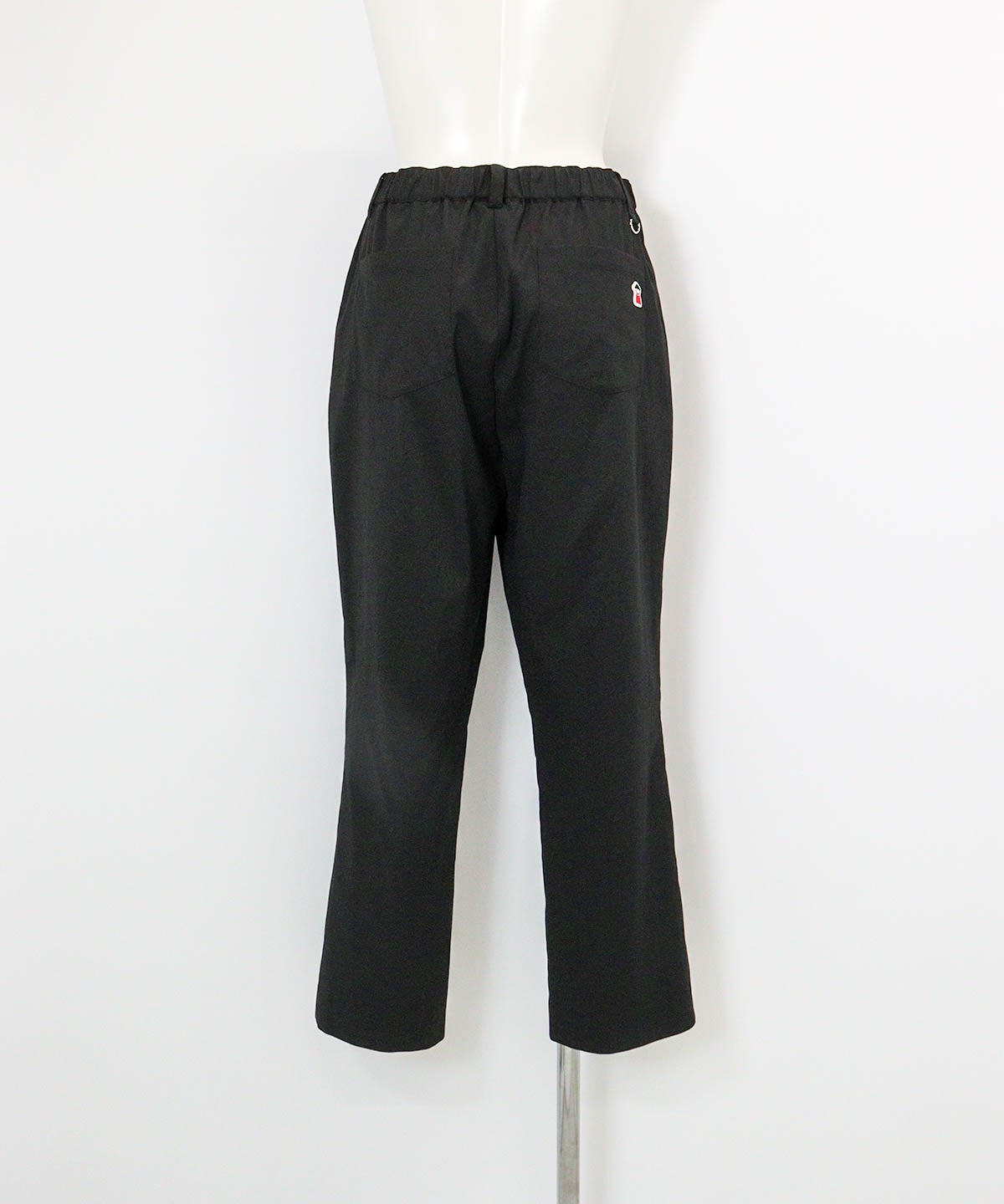 UV冷感クロップド撥水パンツ(ブラック)後ろ