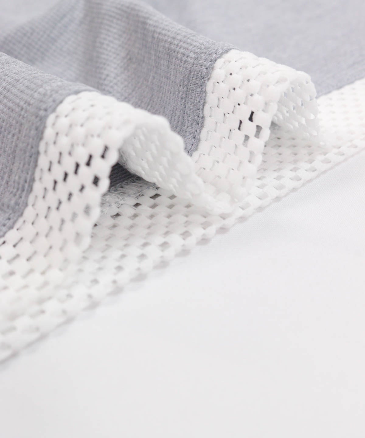 裾・生地感（ライトグレー）