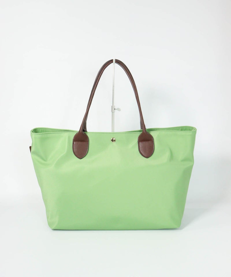 ファミリー刺繍トートバッグ後（ライトグリーン）