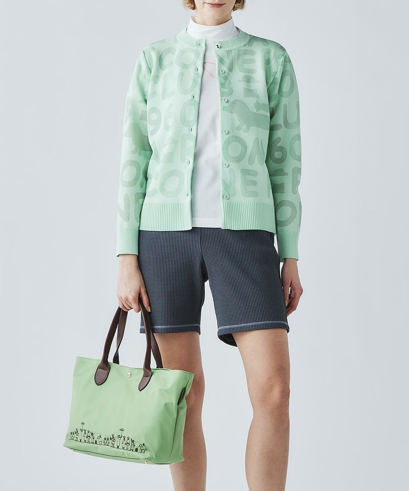 モデル着用画像（ライトグリーン）