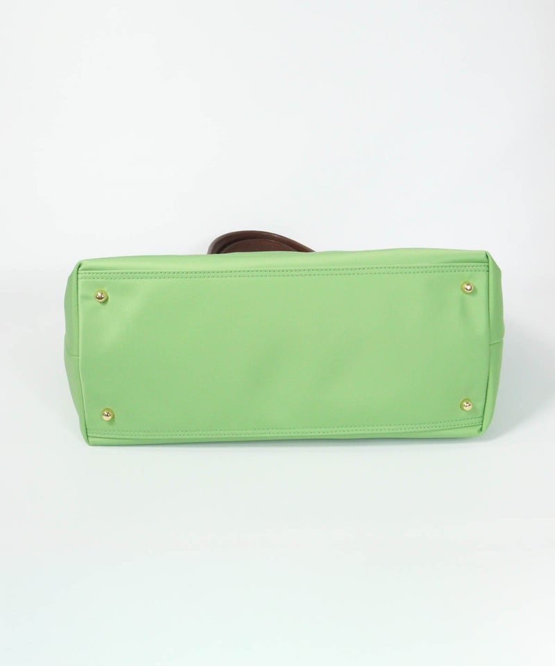 底（ライトグリーン）