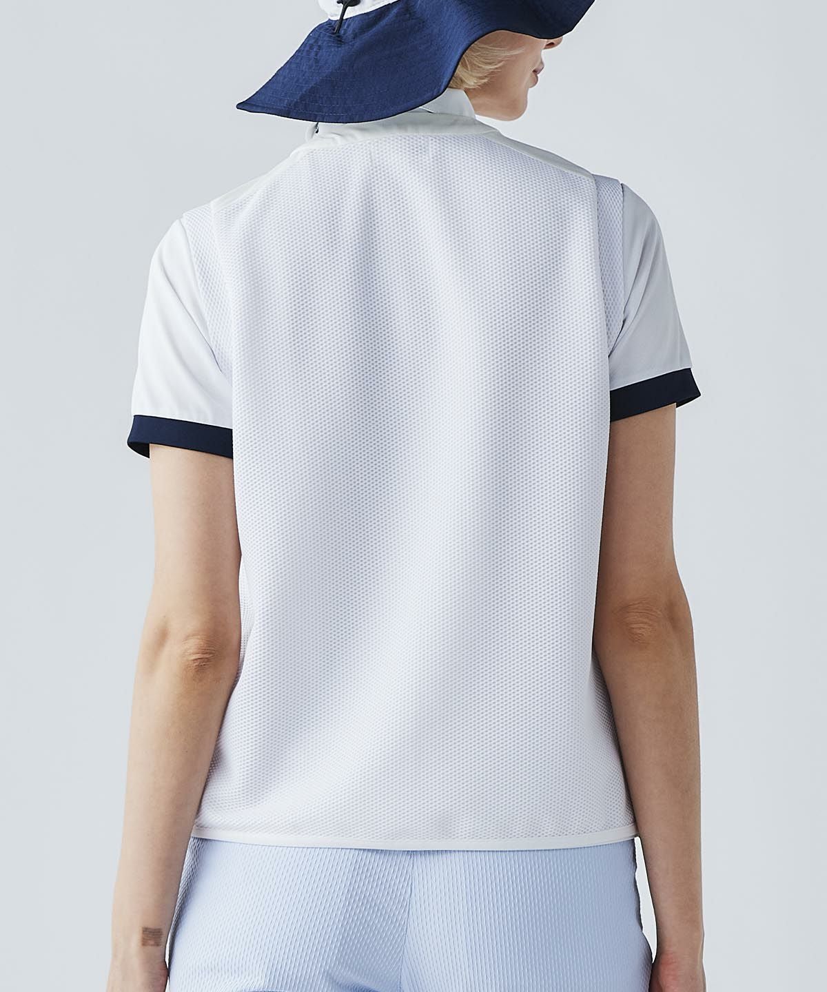 モデル着用画像（ホワイト）