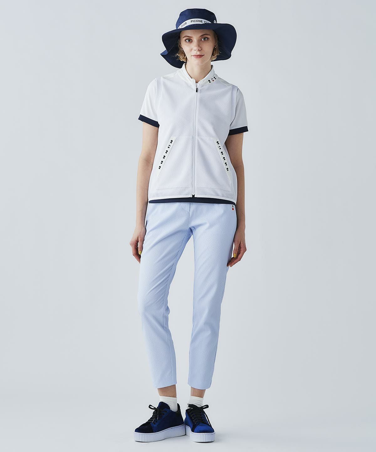 モデル着用画像（ホワイト）