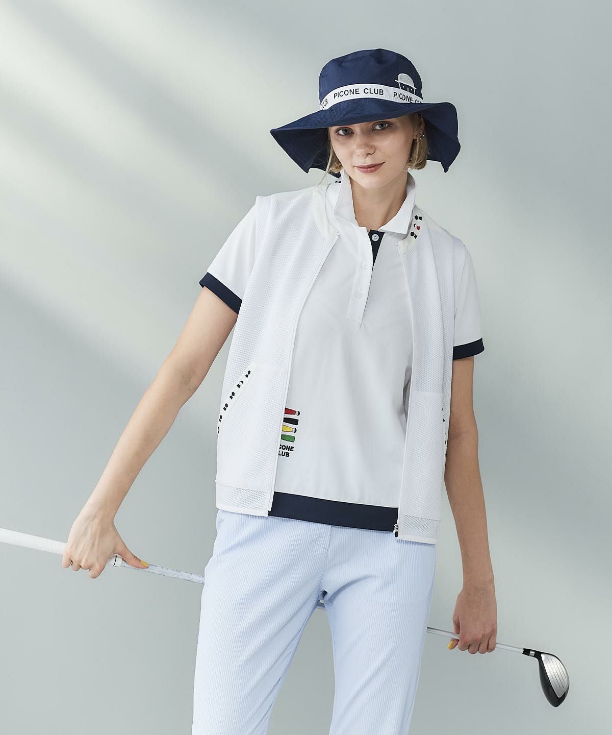 モデル着用画像（ホワイト）