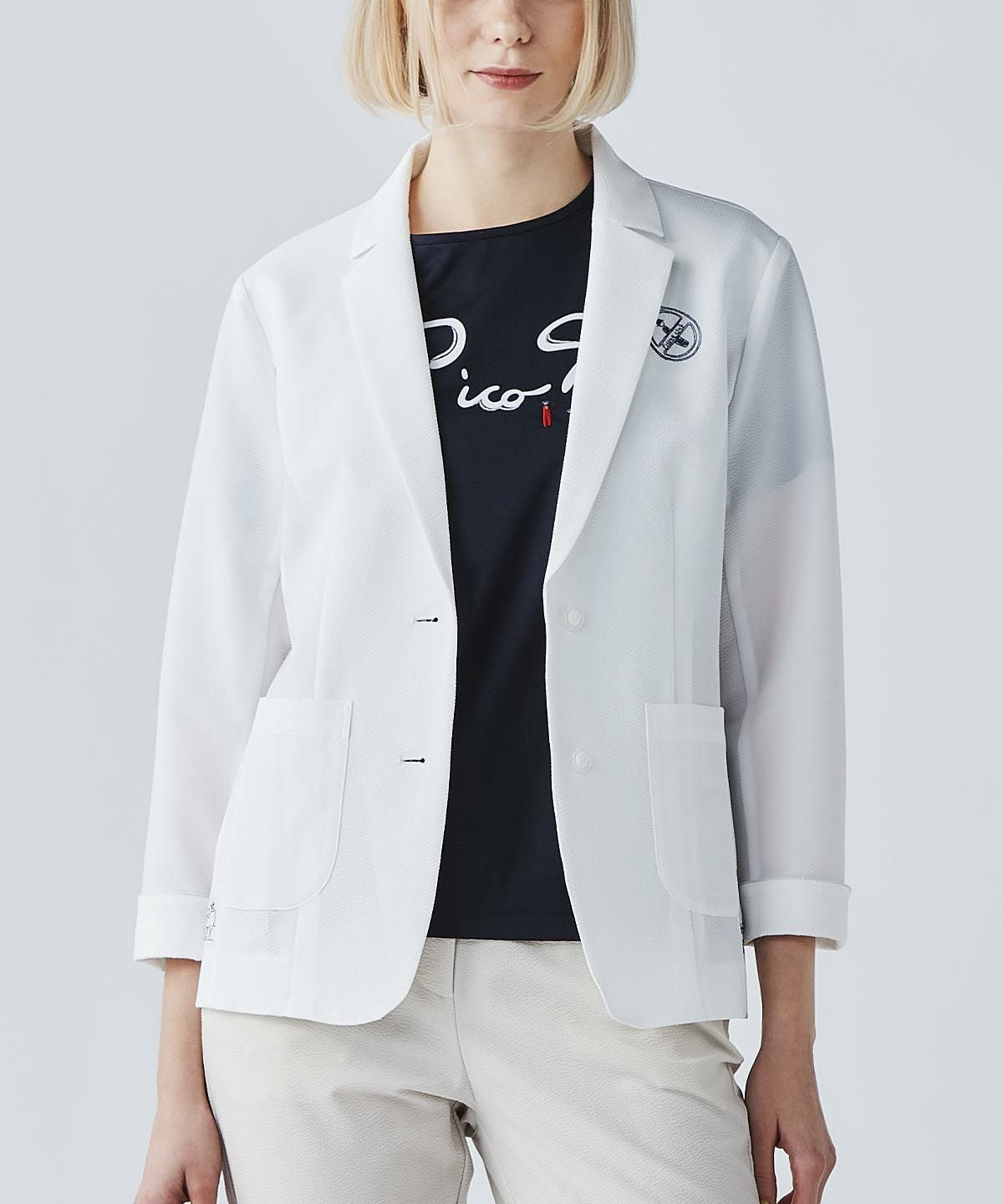 モデル着用画像（ホワイト）