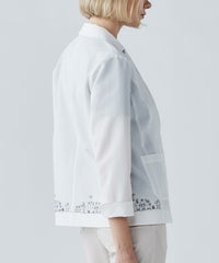 モデル着用画像（ホワイト）