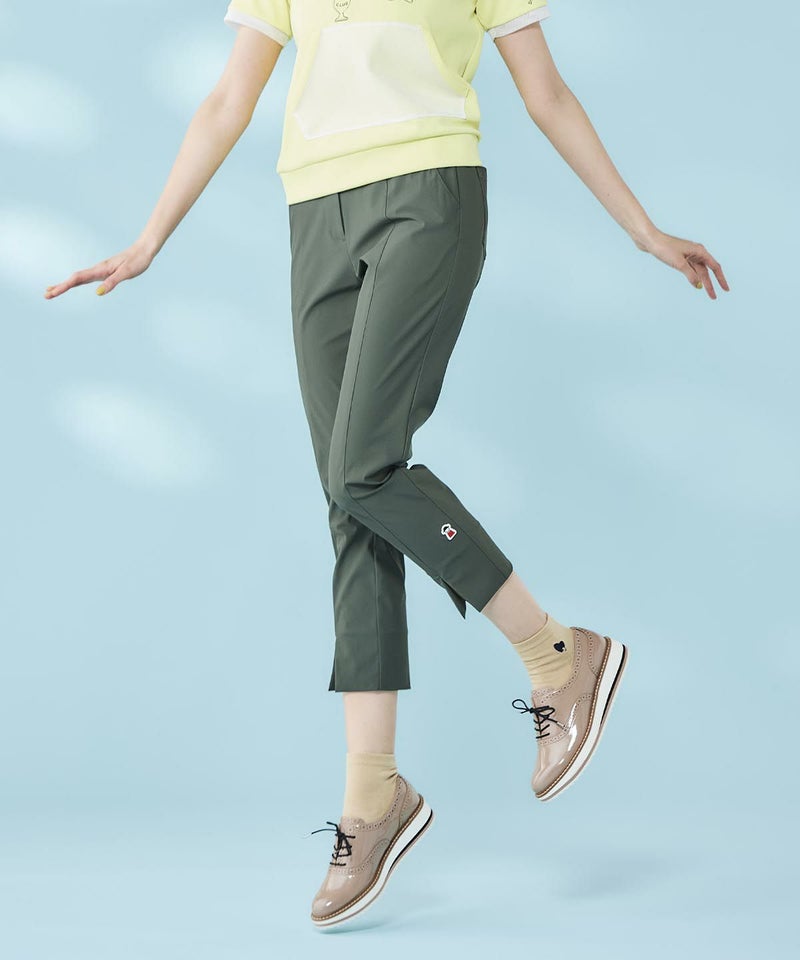 モデル着用画像（カーキ）