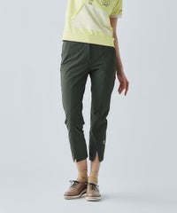 モデル着用画像（カーキ）