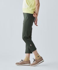 モデル着用画像（カーキ）