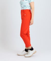 モデル着用画像（レッド）