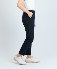 モデル着用画像（ネイビー）