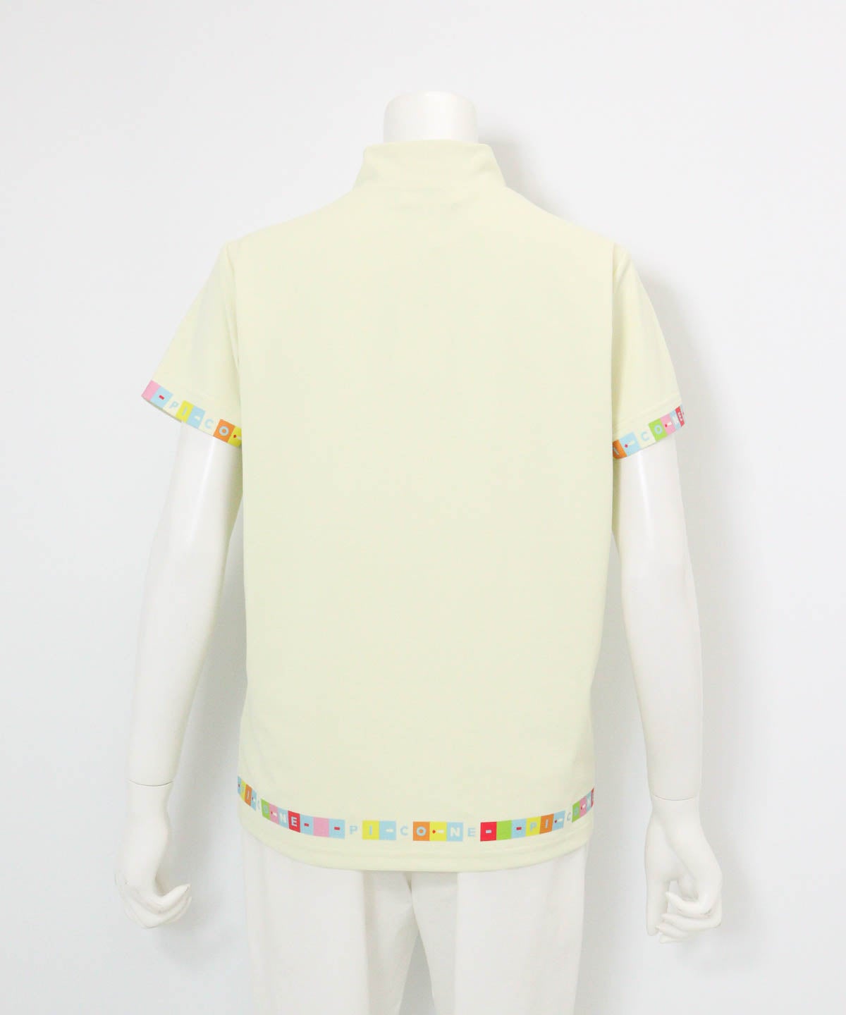 タイル柄UV速乾プルオーバー(イエロー)後ろ