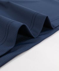 裾・生地感（ネイビー）