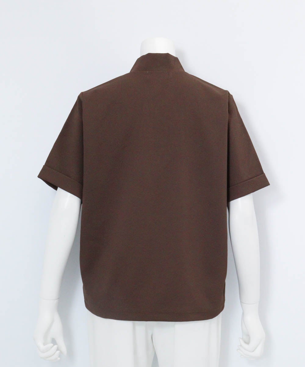 裾刺繍UV速乾ジッププルオーバー後（ブラウン）