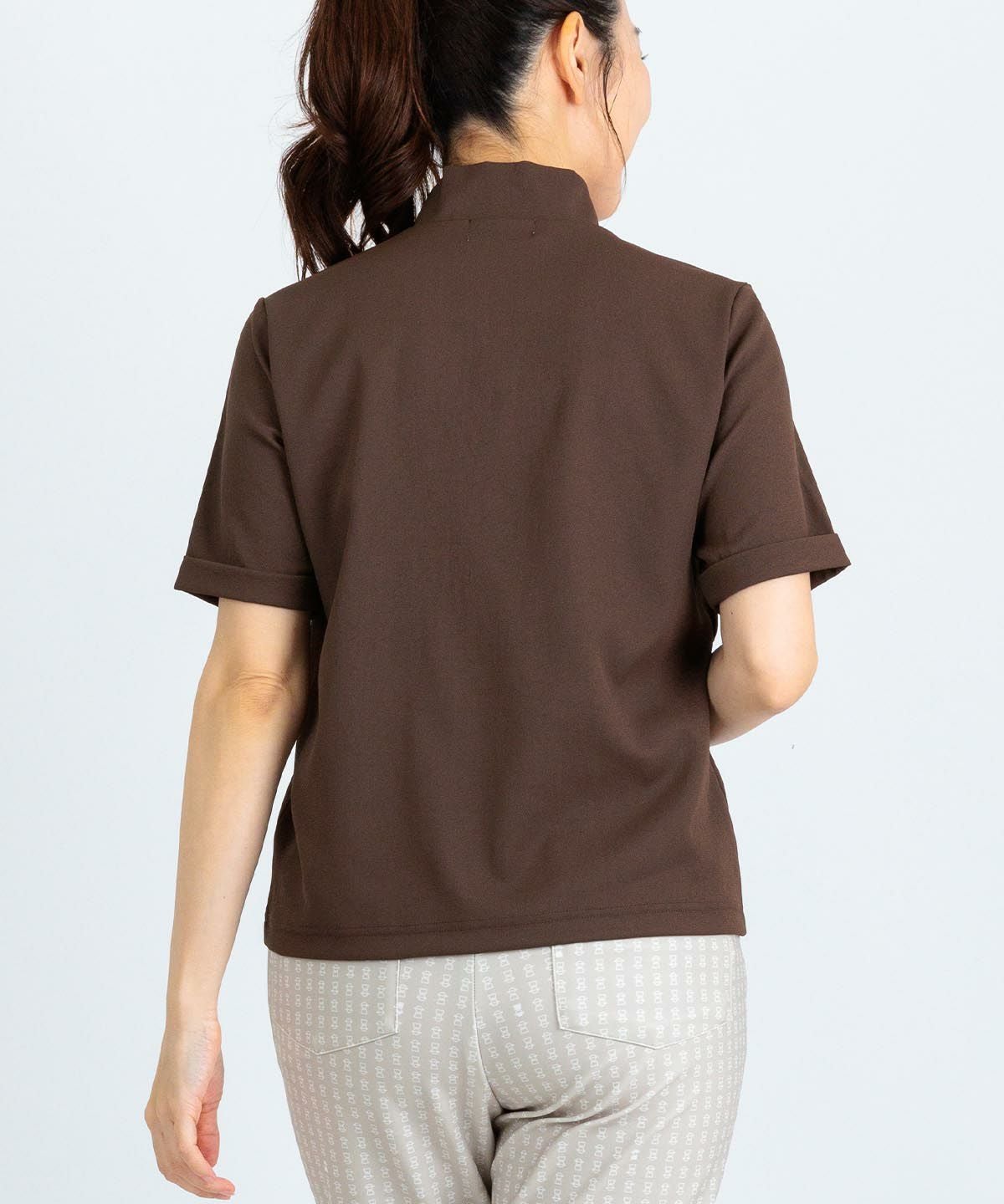 モデル着用画像（ブラウン）