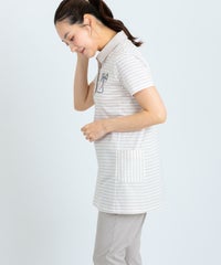 モデル着用画像（ベージュ）