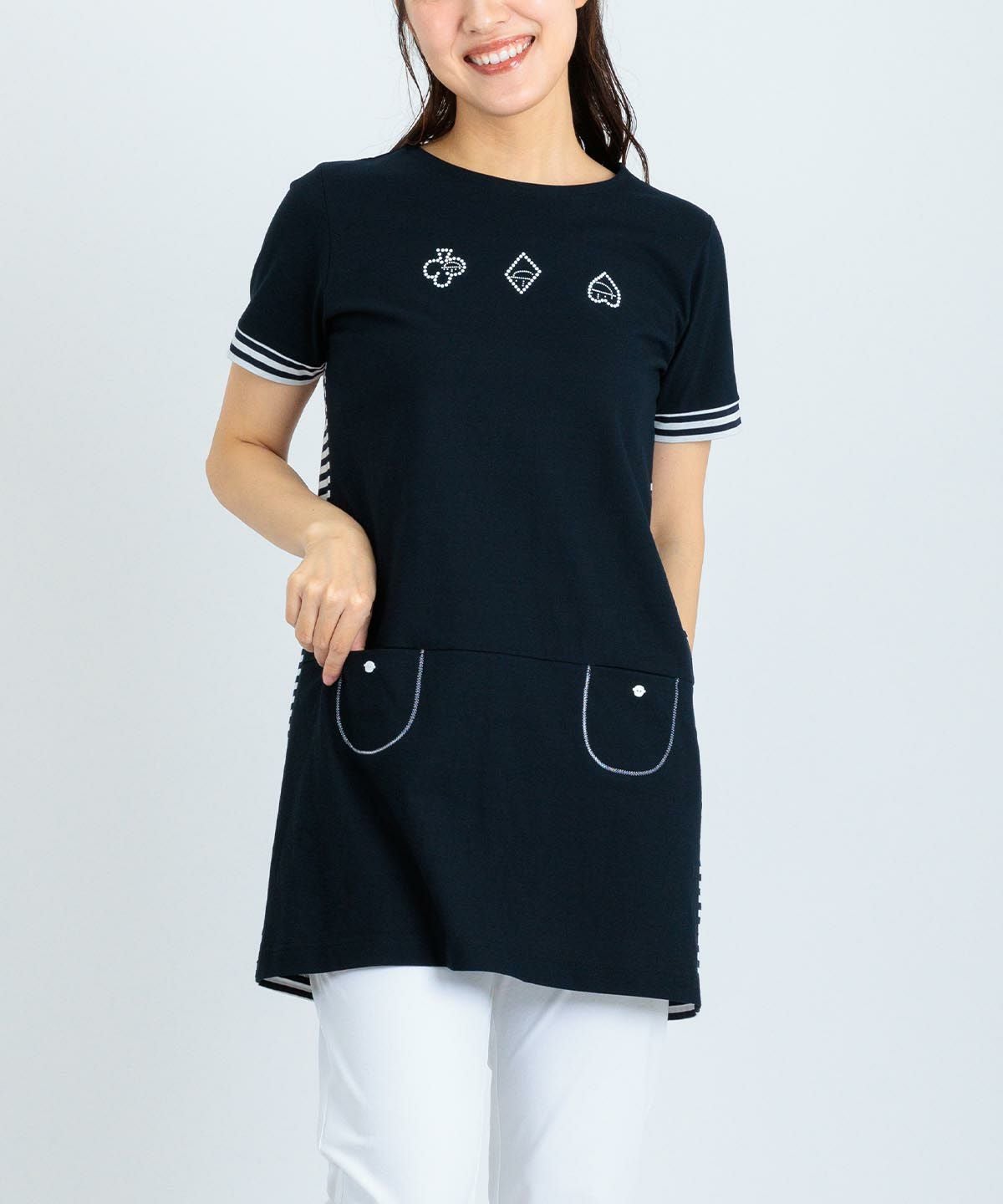 モデル着用画像（ネイビー）