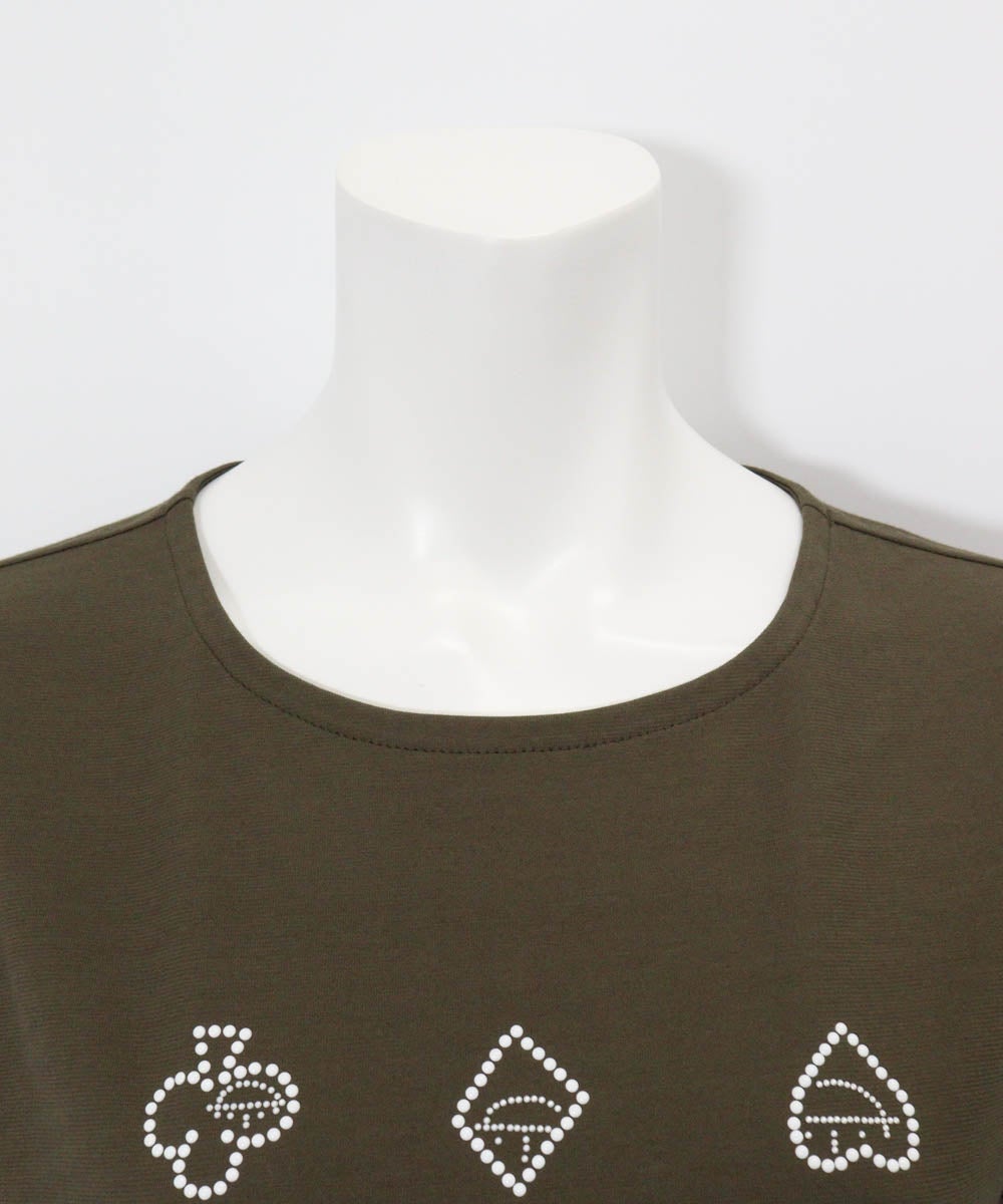 首元（カーキ）