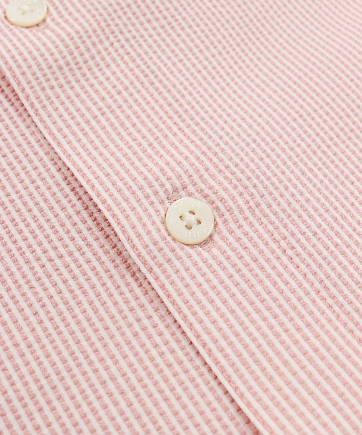 ボタン部分（ピンク）